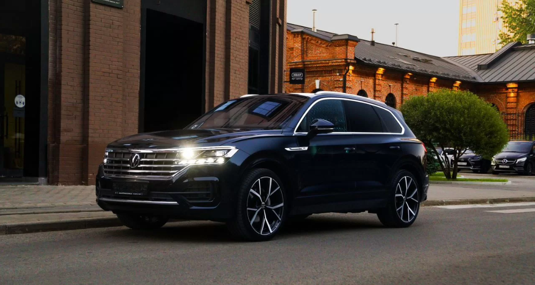 Volkswagen Touareg 3.0 AT, 2021